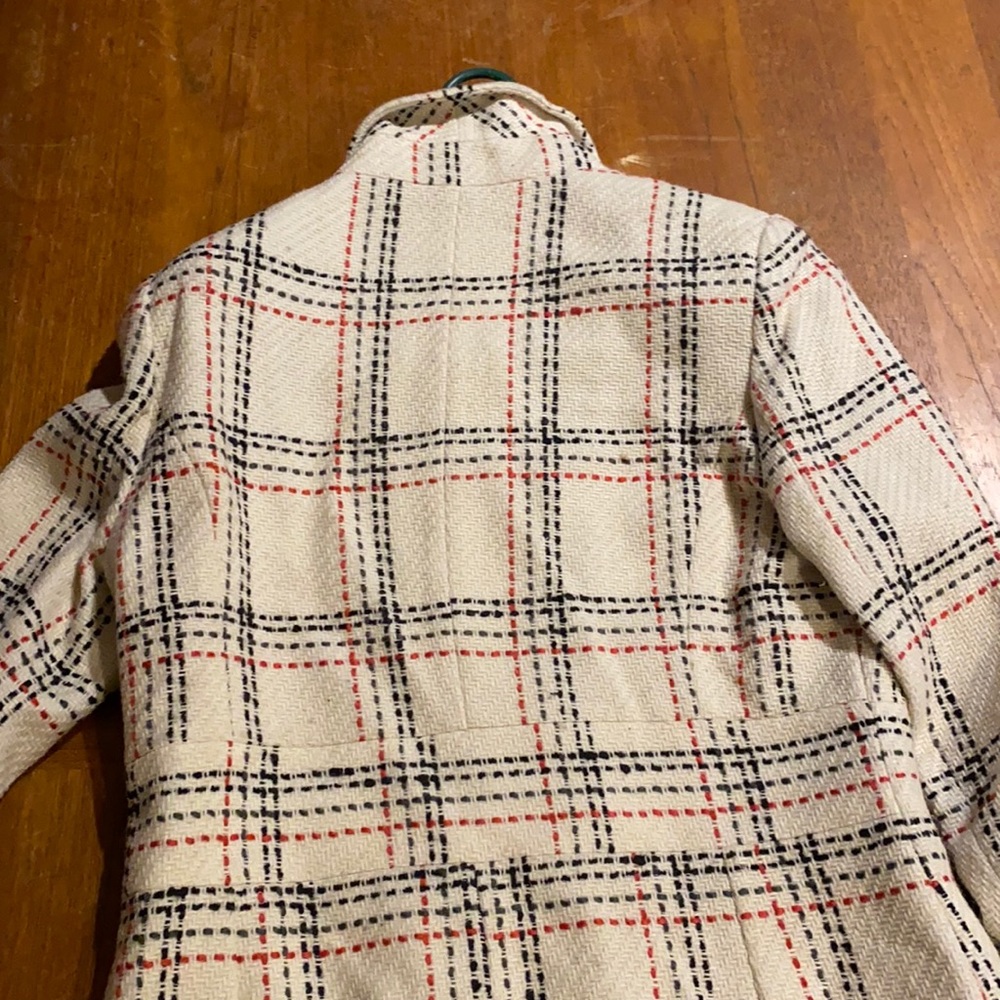 Ben Sherman women’s size medium coat. Knee length and perfect for winter!